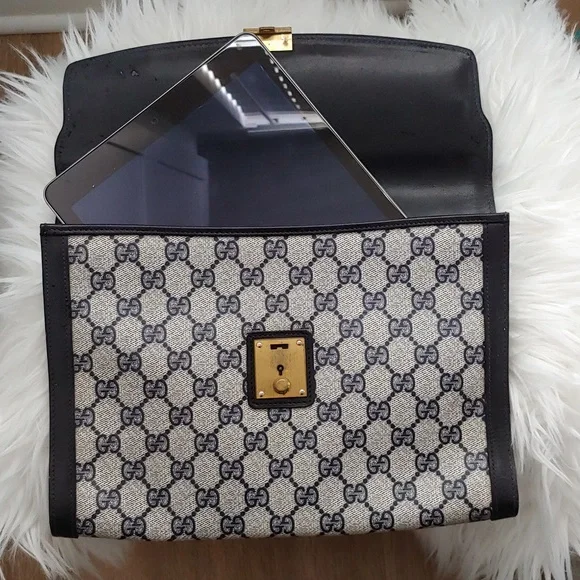 Authentic Vintage Gucci GG Monogram Supreme Clutch iPad Tablet Case - Picture 2 of 11